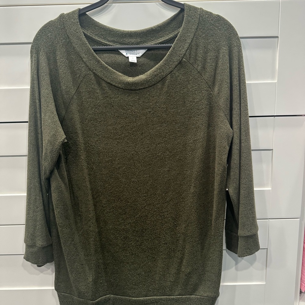 Market & Spruce Forest Green Sweatshirt